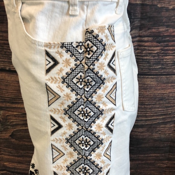 Anthropologie Pilcro Letterpress Denim Skirt Embroidered Size 2 - Picture 4 of 12